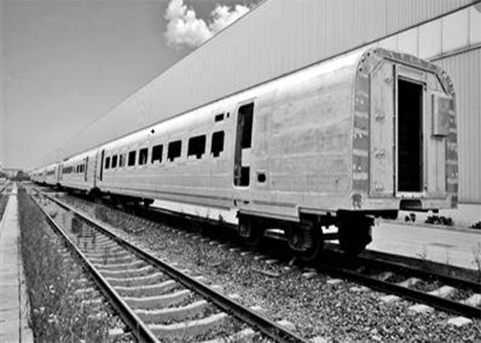 Aluminum structural pipe fittings in Rail